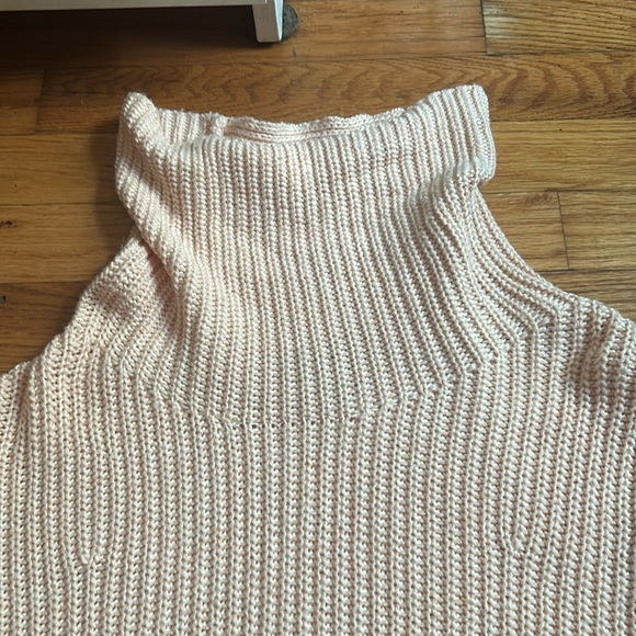 American Eagle Outfitters Oversized Knit Mock Neck Sweater - Picture 3 of 5